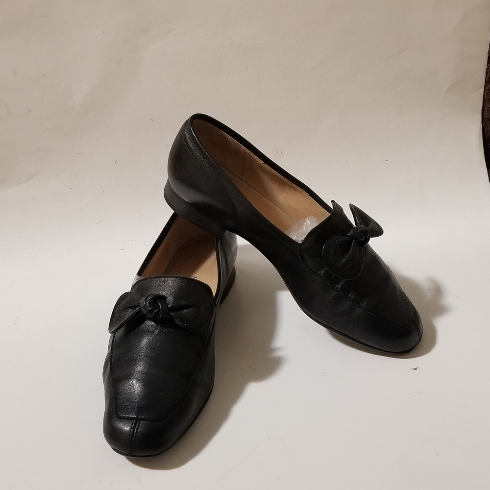 Ron White Quintessa Black Leather Loafers. Size: EU 38.